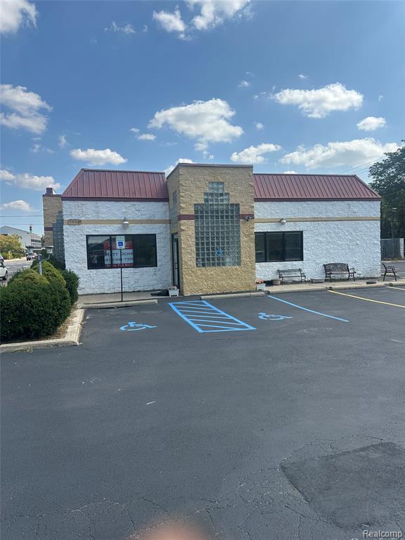 2253 W US-10, Ludington, MI, 49431