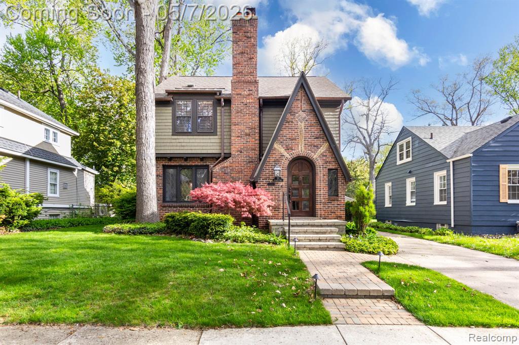 21 Fairwood Boulevard, Pleasant Ridge, MI — front exterior