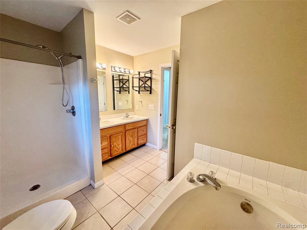 911 Old Hickory Lane, Orion, MI 48362 — Photo 11