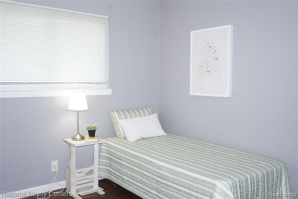 33420 Cherry Hill Road, Garden City, MI — Photo 10