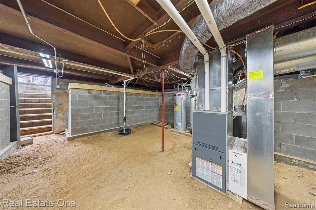 542 SNYDER Road, Highland, MI — Photo 23