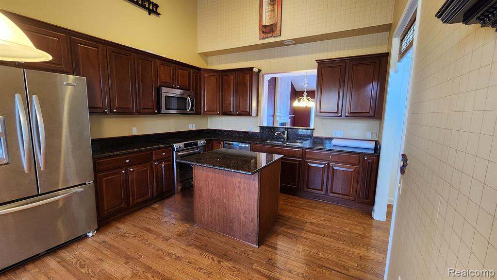49285 FREESTONE Drive, Unit #26, Northville, MI 48168 — Photo 7