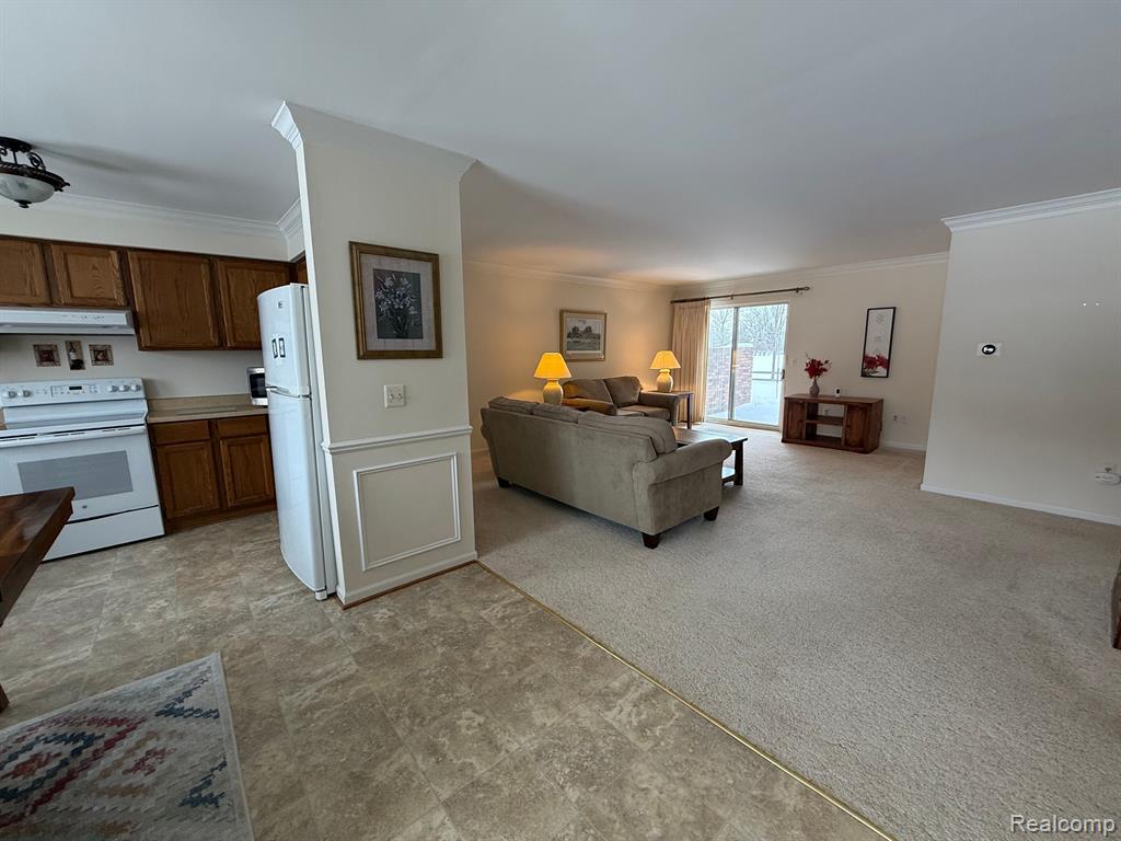 774 COUNTRY CLUB Drive, Saint Clair Shores, MI 48082 — Photo 6