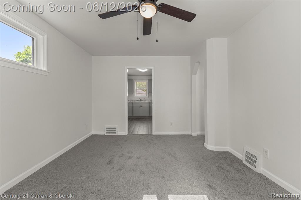 6719 Parkland Street, Dearborn Heights, MI 48127 — Photo 6