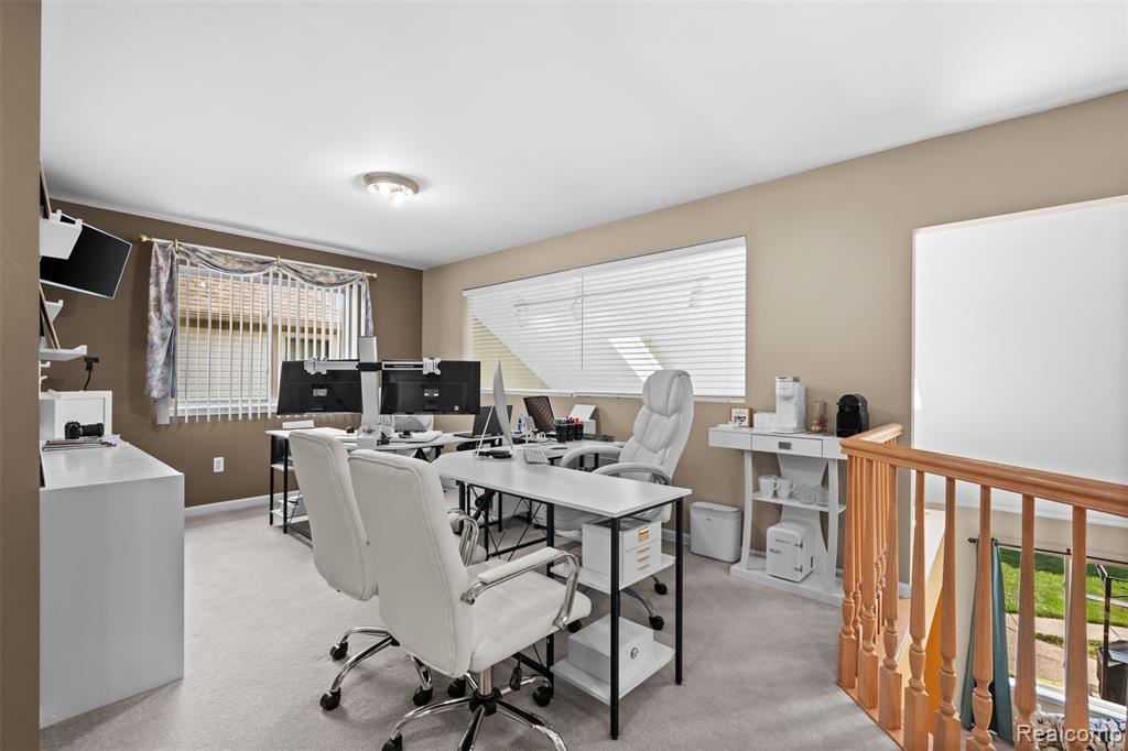 19550 Shorecrest Drive, Clinton Twp, MI 48038 — Photo 33