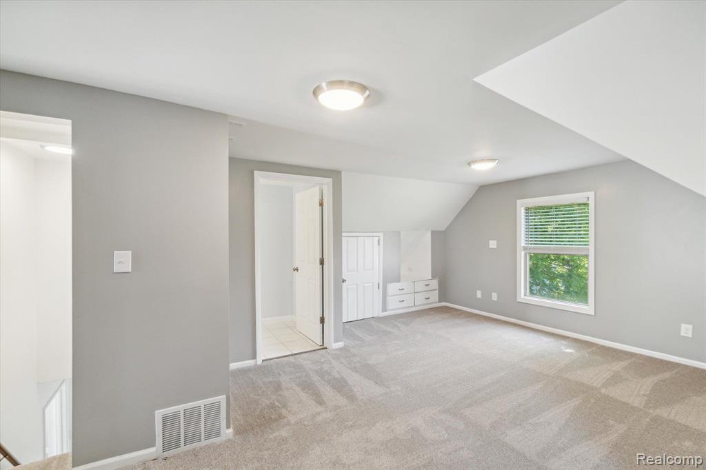 4235 RED ARROW Road, Flint, MI 48507 — Photo 17