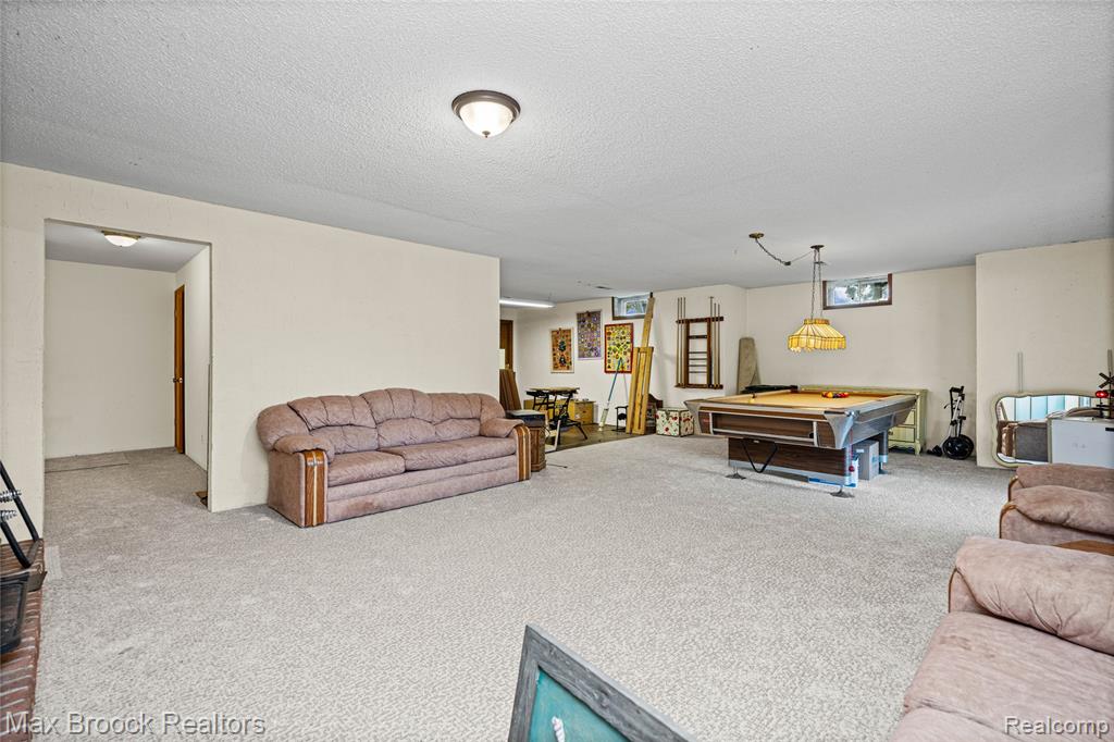 4622 Fleck Drive, Hartland, MI 48430 — Photo 42