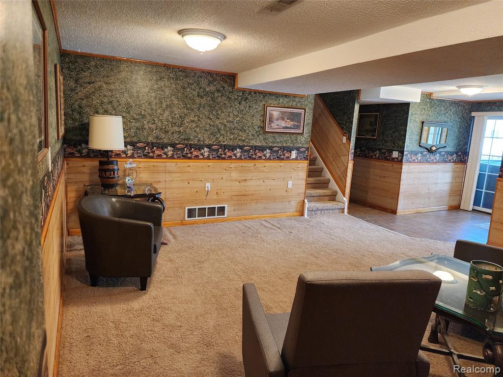 635 Sherry Drive, Lake Orion, MI 48362 — Photo 34