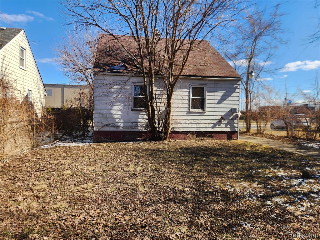 11669 Strathmoor Street, Detroit, MI, 48227
