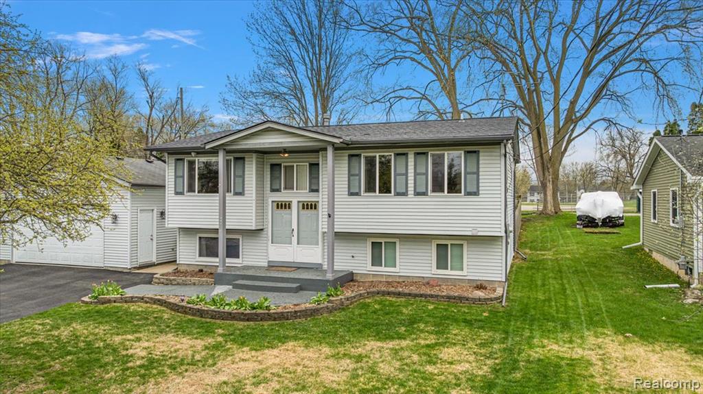 490 Glenn Court, Lake Orion, MI 48362 — Photo 43