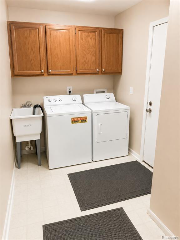 6606 Embers Court, West Bloomfield, MI — Photo 11