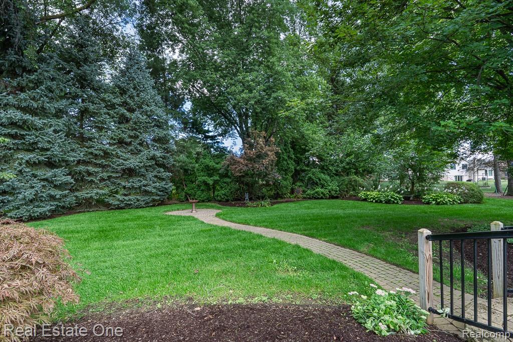 46974 Kramer Drive, Shelby Twp, MI 48315 — Photo 2