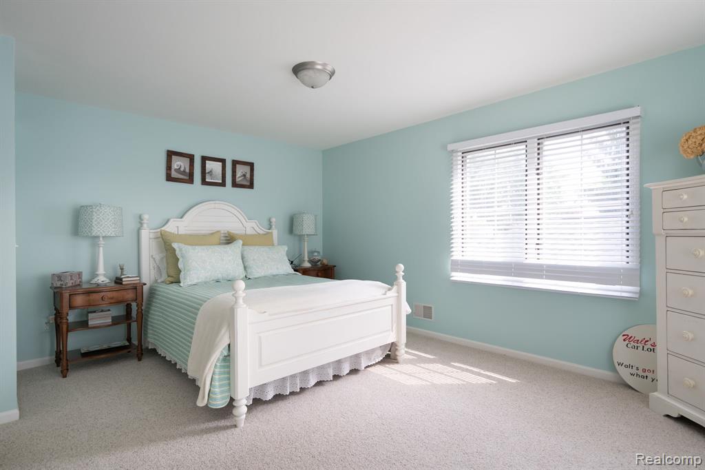 3831 Woodland Drive, Highland, MI 48356 — Photo 24