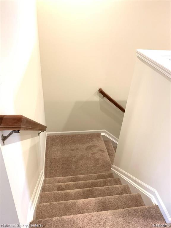 43683 Chancellor Lane, Novi, MI — Photo 31
