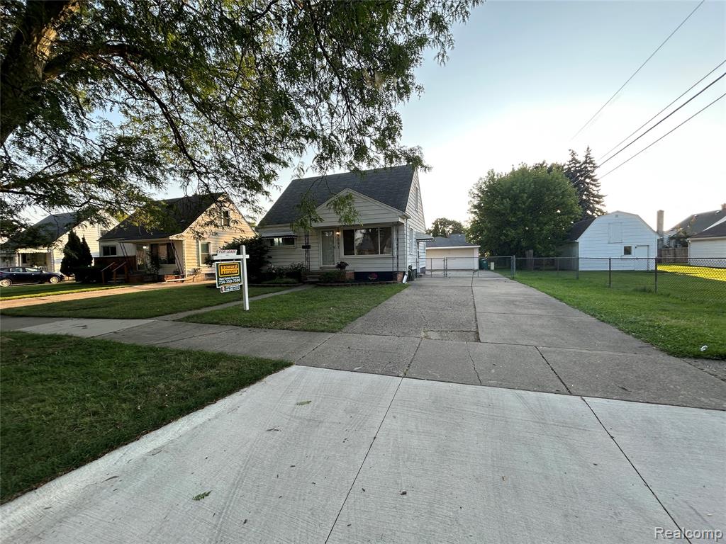 7097 Deering Street, Garden City, MI — Photo 3