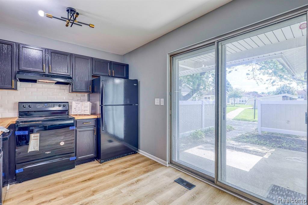22744 CORTES Street, Novi, MI — Photo 17