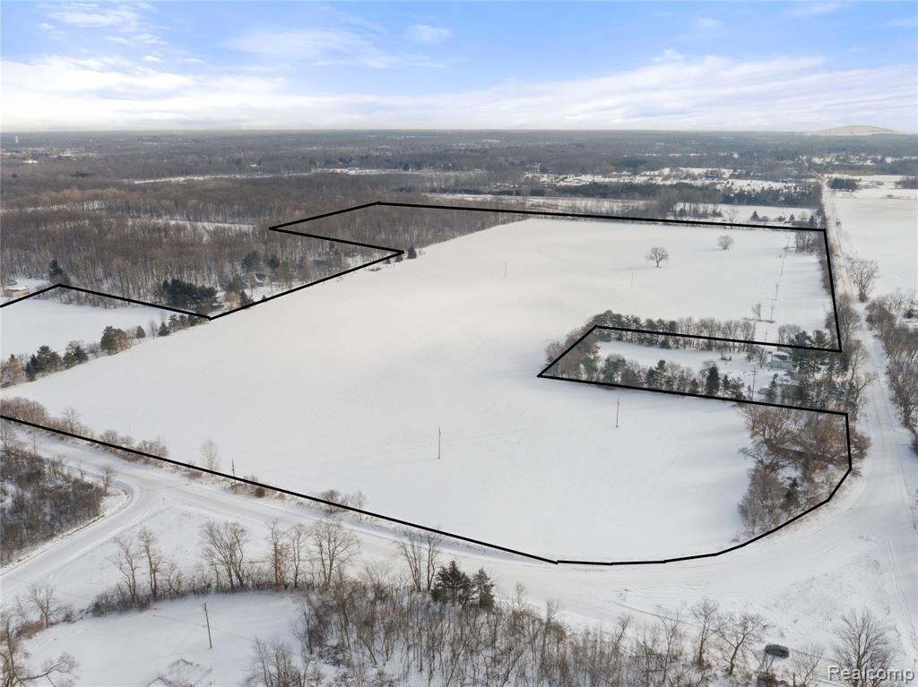 BRE A00 Six Mile Road, South Lyon, MI — Photo 18