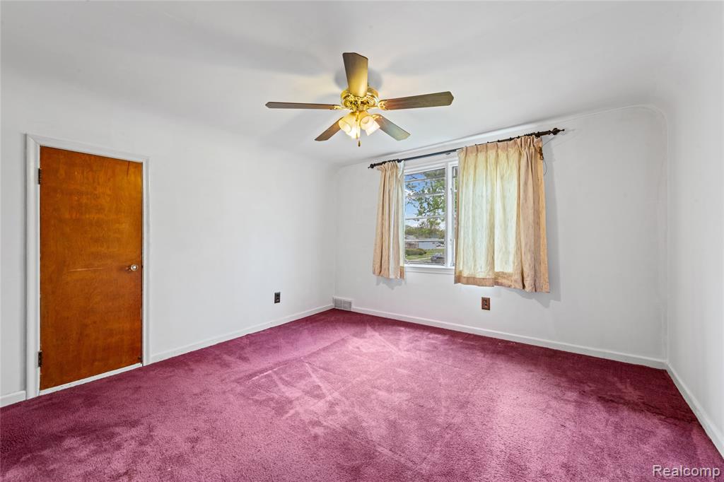 6874 Greenview Avenue, Detroit, MI 48228 — Photo 18