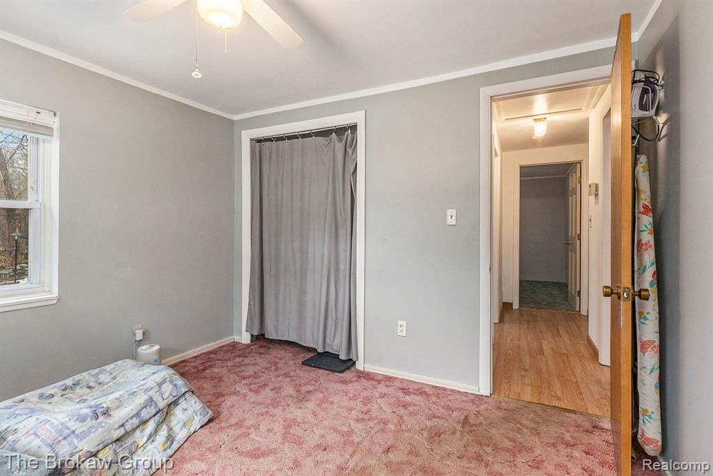 734 WOODLAND Avenue, Lake Orion, MI 48362 — Photo 14