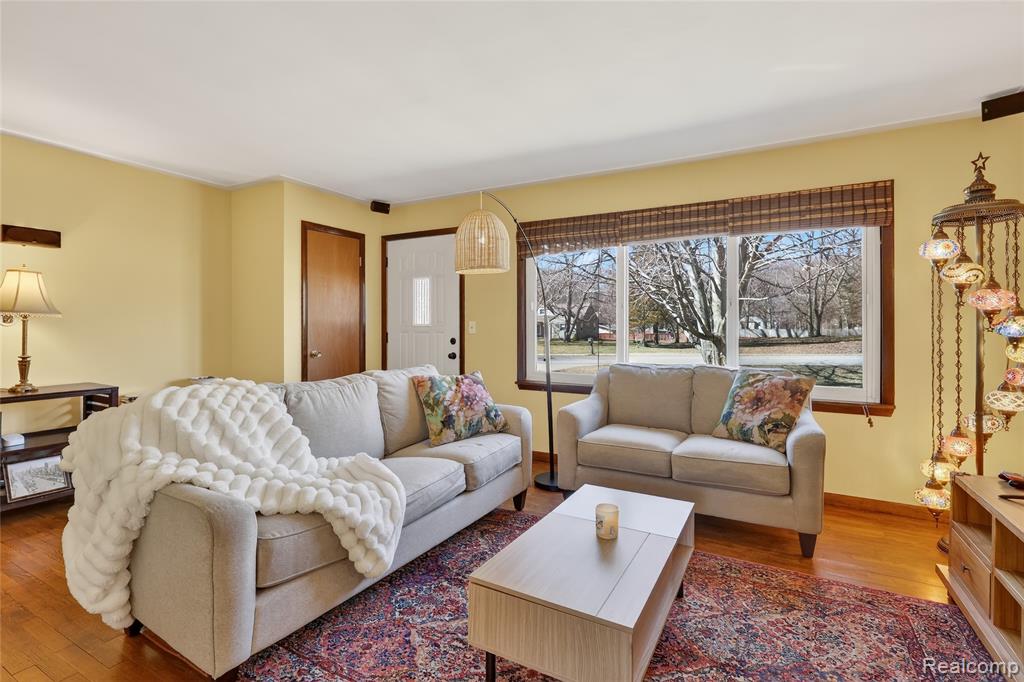 425 N Division Avenue, Holland, MI 49424 — Photo 5