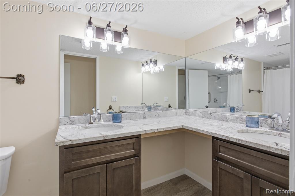 9015 Huron Bluffs Drive, White Lake, MI — Photo 26