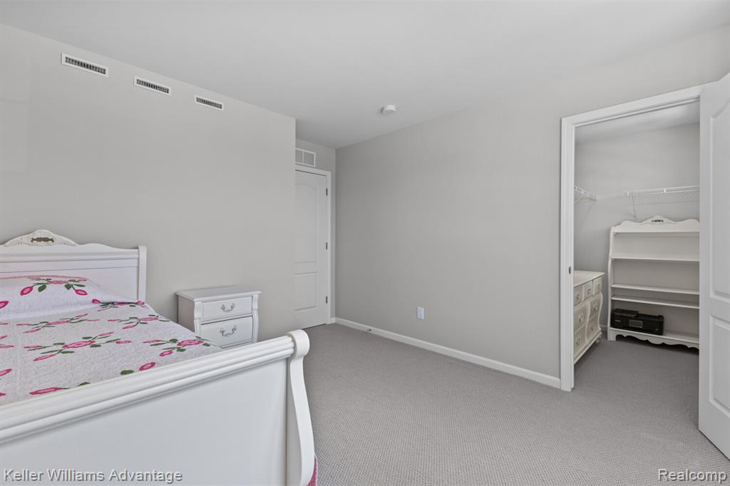 836 Addison Circle, Walled Lake, MI 48390 — Photo 29