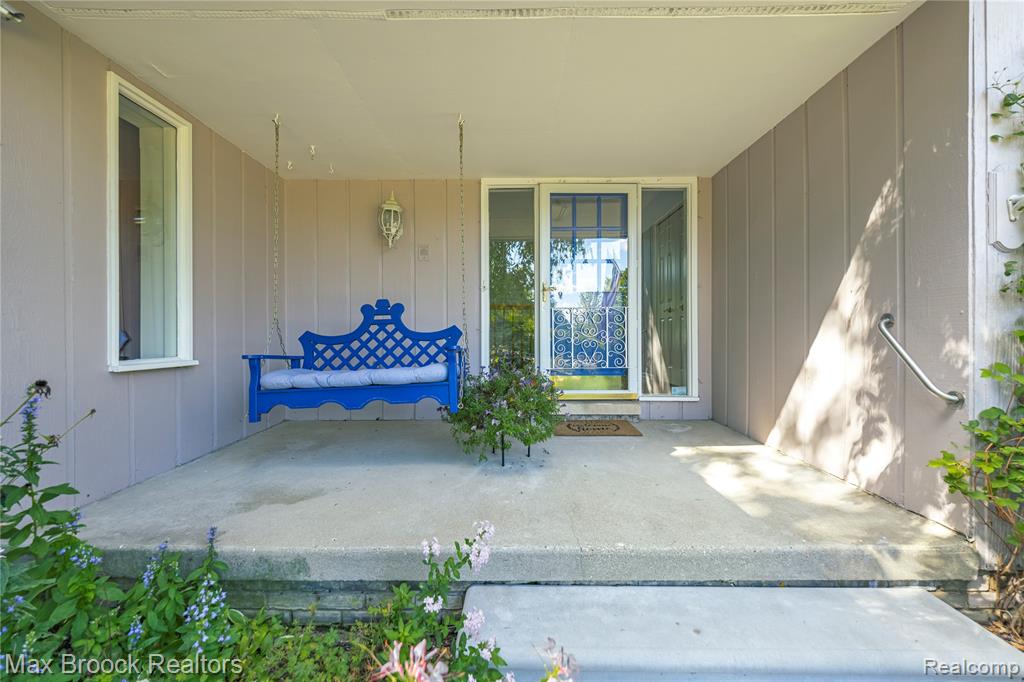 35550 Pleasant Valley Road, Farmington Hills, MI, 48331