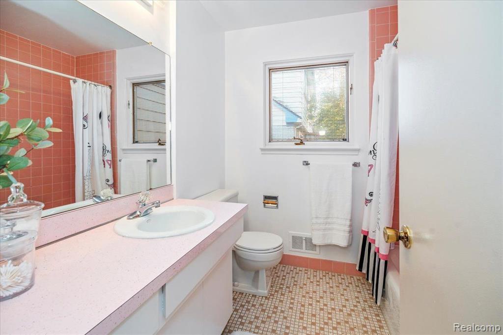 2361 GEORGETOWN Boulevard, Ann Arbor, MI 48105 — Photo 23