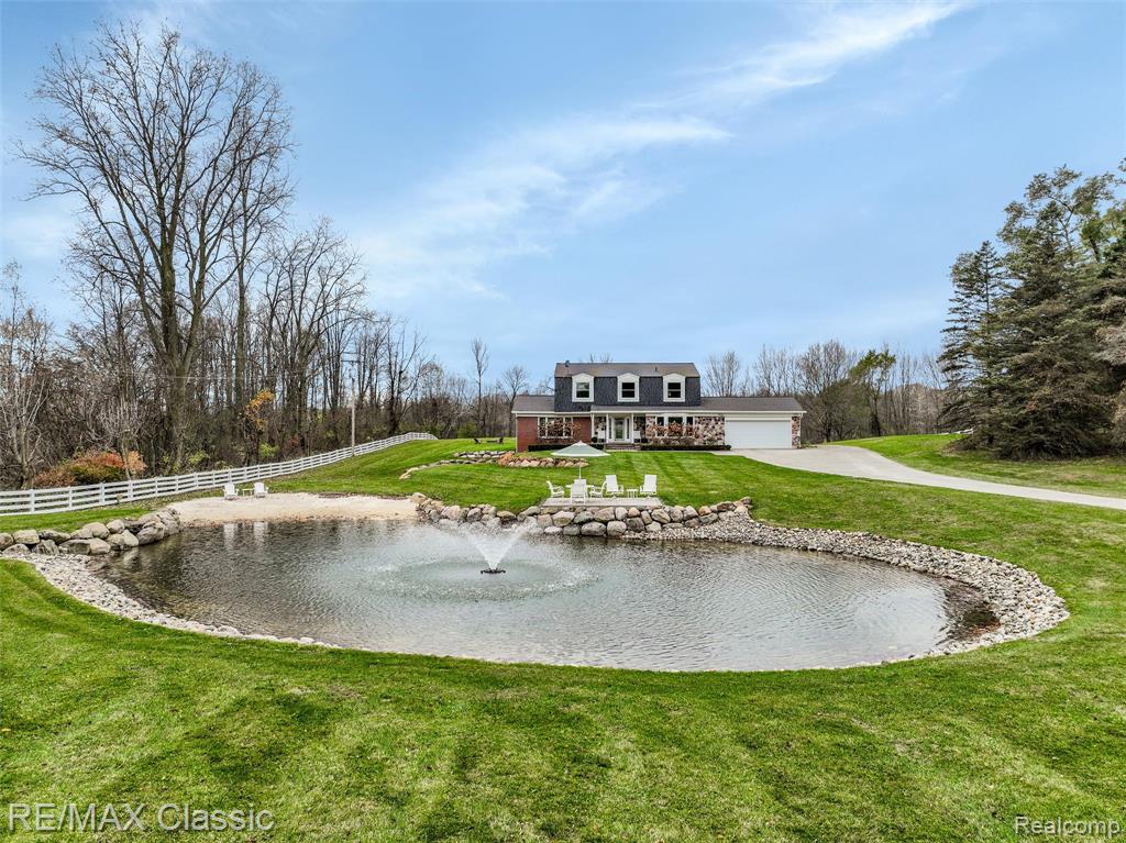 8173 Earhart Road, South Lyon, MI 48178 — Photo 83