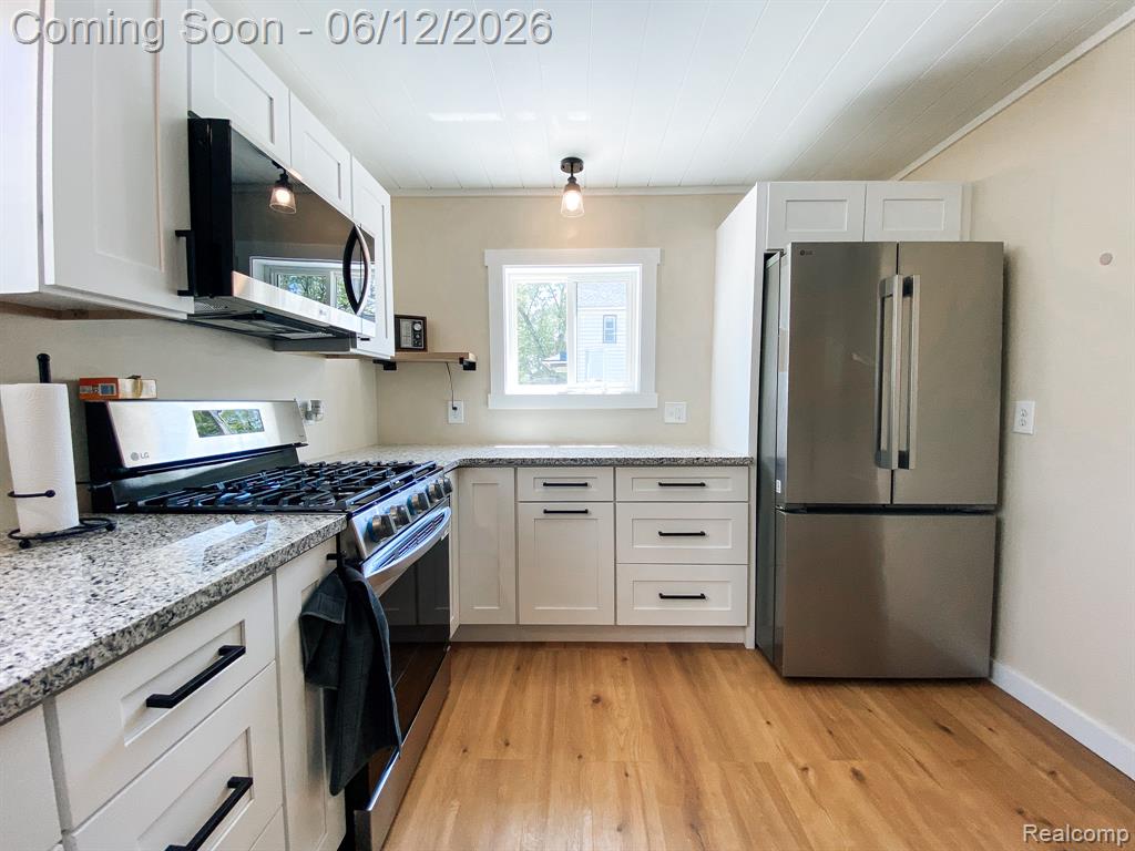 10514 Hamburg Road, Whitmore Lake, MI 48189 — Photo 12