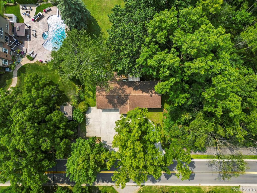 46275 W 11 Mile Rd, Novi, MI — Photo 19