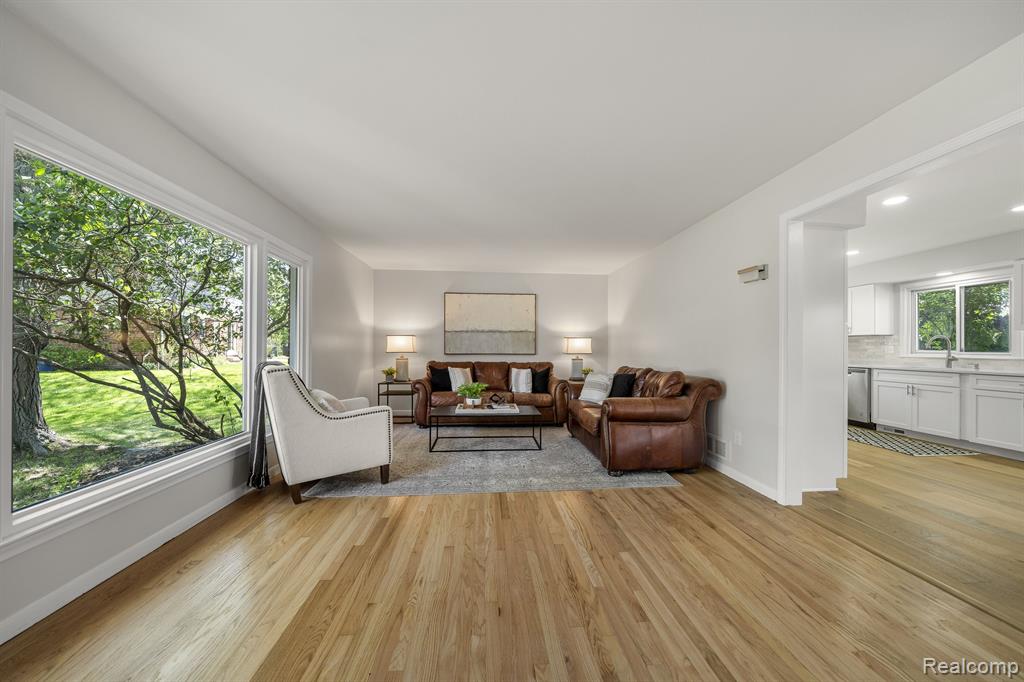 5886 SUTTERS Lane, Bloomfield Hills, MI 48301 — Photo 3