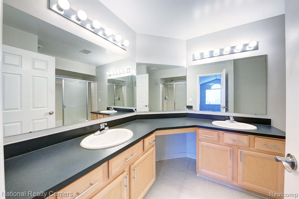 8201 ALEXA Drive, Walled Lake, MI 48390 — Photo 14