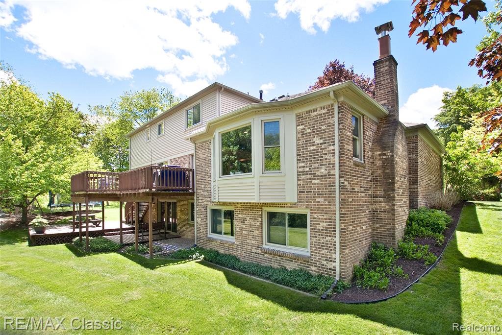 44500 Louvert Court, Novi, MI — Photo 3