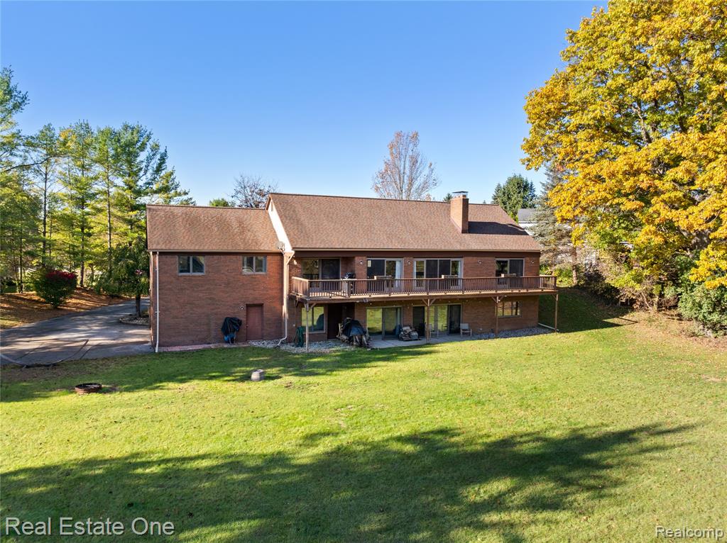 9755 Annabelle Court, South Lyon, MI 48178 — Photo 34