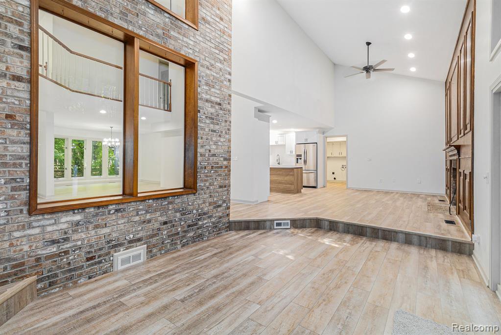 1207 Sugarbush Drive, Lapeer, MI 48446 — Photo 15