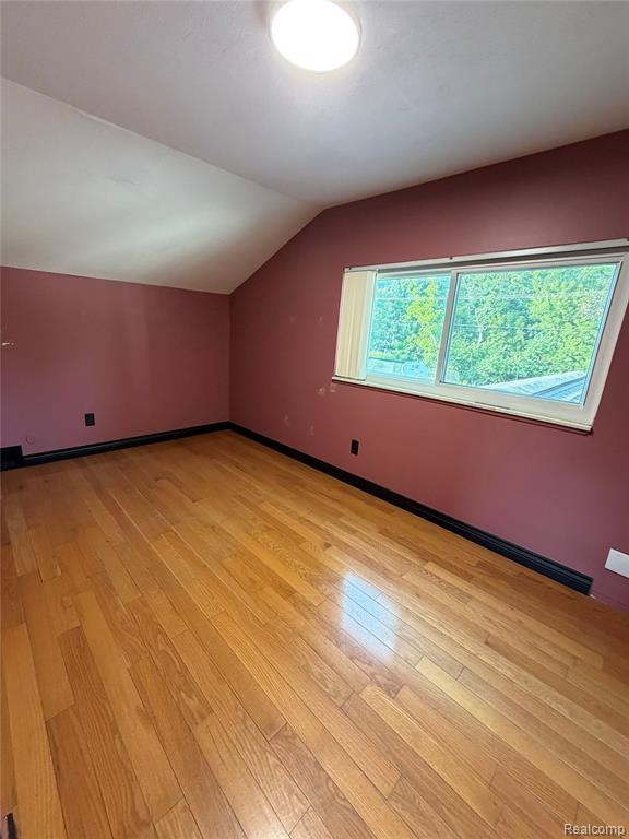 6798 Saline Drive, Waterford, MI 48329 — Photo 15