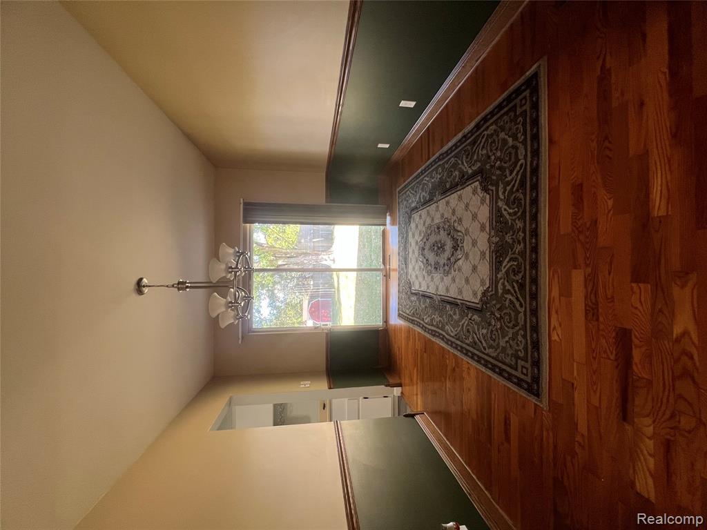 5352 Elmsford Drive, Flint, MI 48532 — Photo 7