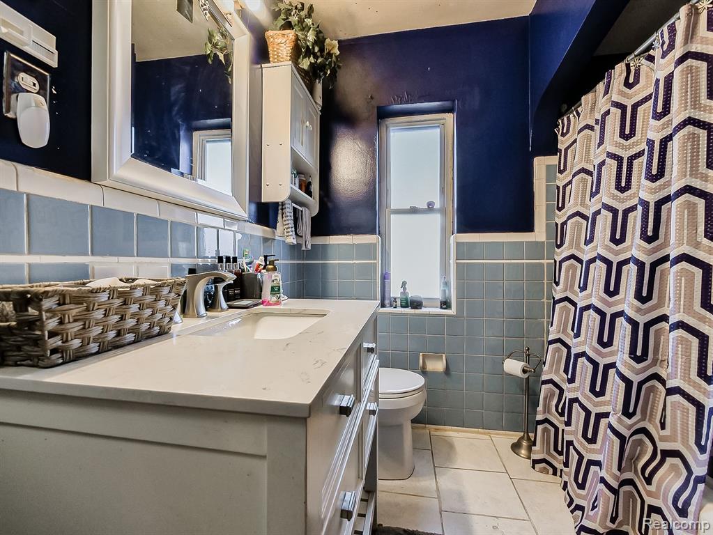 18035 HELEN Street, Detroit, MI 48234 — Photo 10