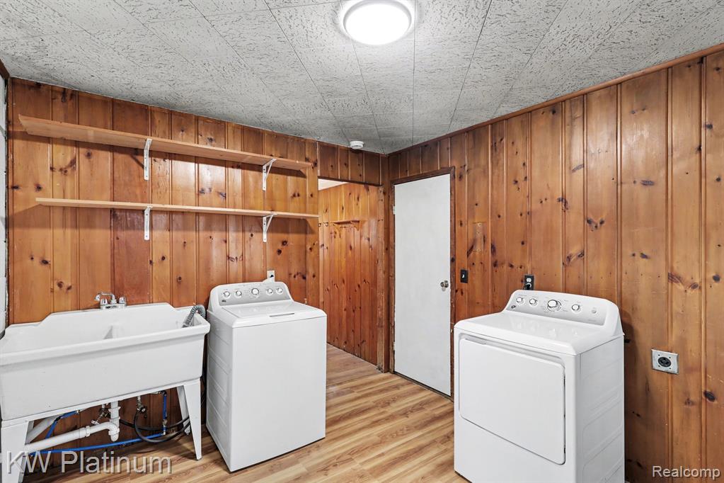 8320 Russell Street, Utica, MI 48317 — Photo 36
