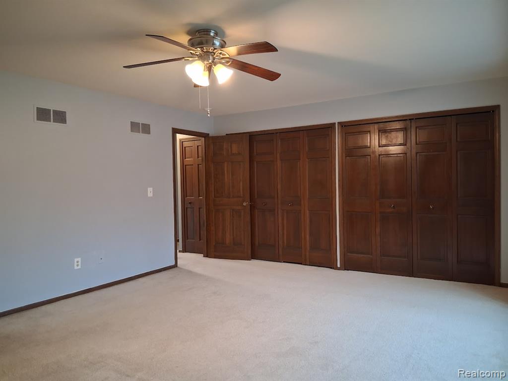 8510 S Pepper Ridge Drive S, Grand Blanc, MI 48439 — Photo 11