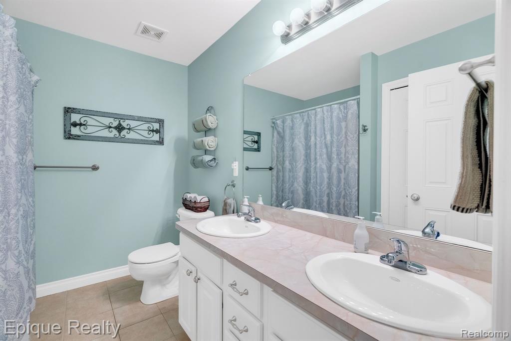 8459 Cranbrook Drive, Grand Blanc, MI 48439 — Photo 49
