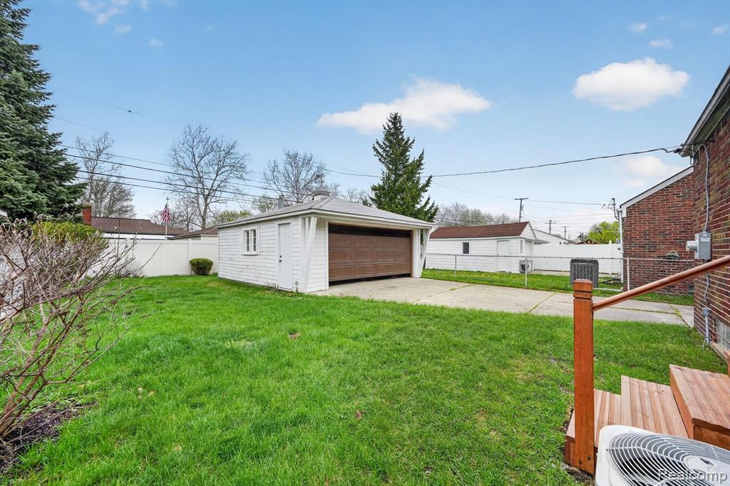12984 Callender Street, Southgate, MI 48195 — Photo 42