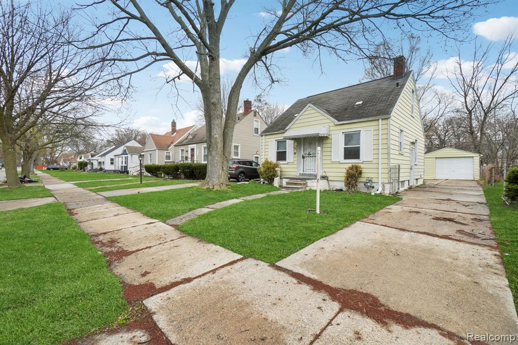 19717 Kenosha Street, Harper Woods, MI 48225 — Photo 3