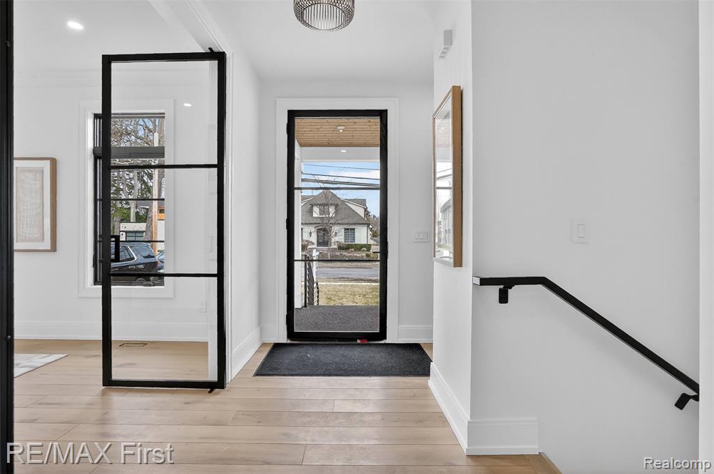 667 Oak, Birmingham, MI 48009 — Photo 5