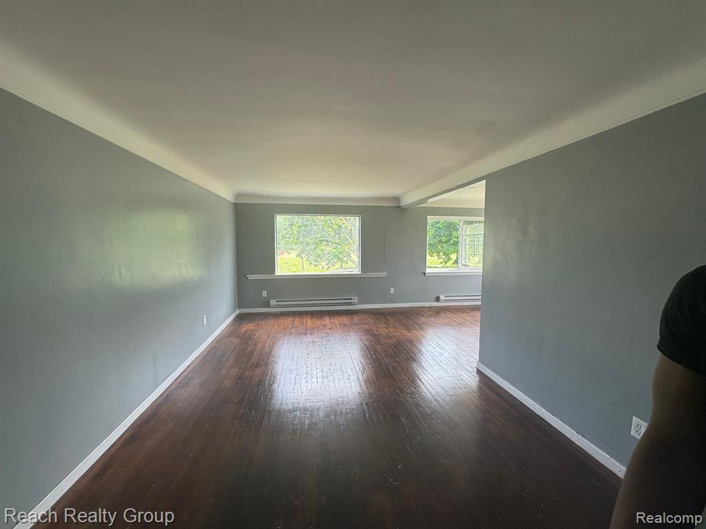 5061 Lakewood, Detroit, MI 48213 — Photo 2