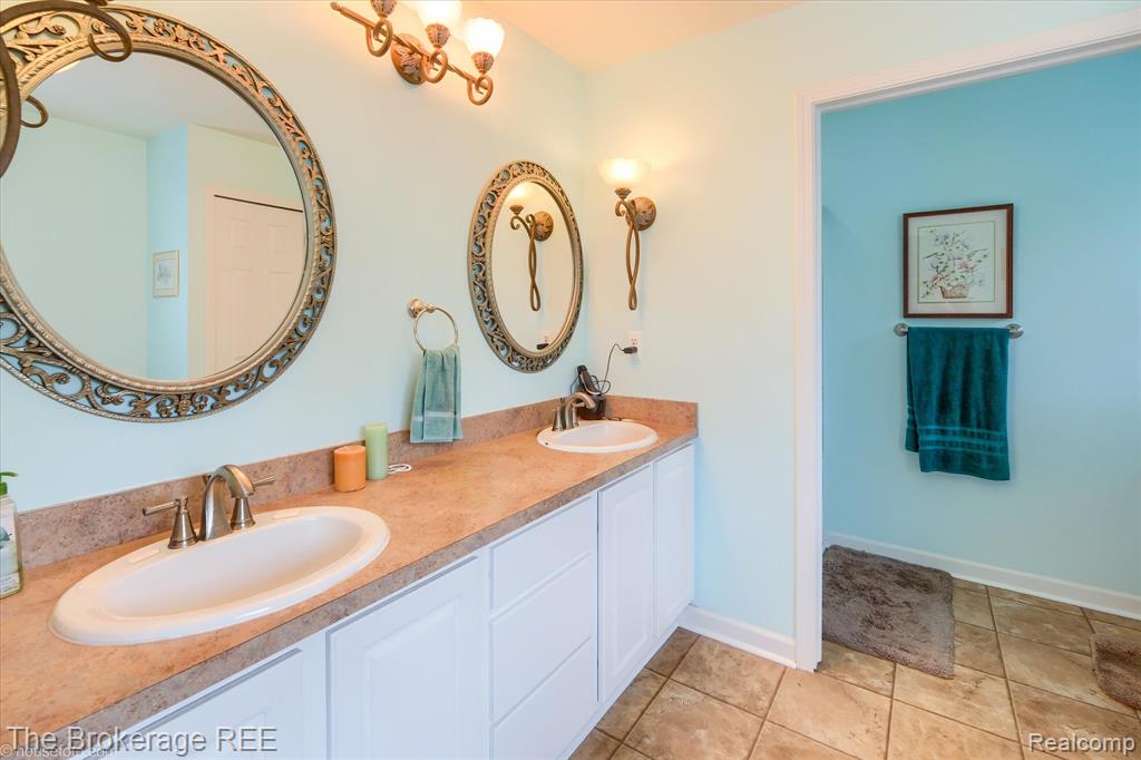 10047 Fox Run Drive, Davison, MI 48423 — Photo 42