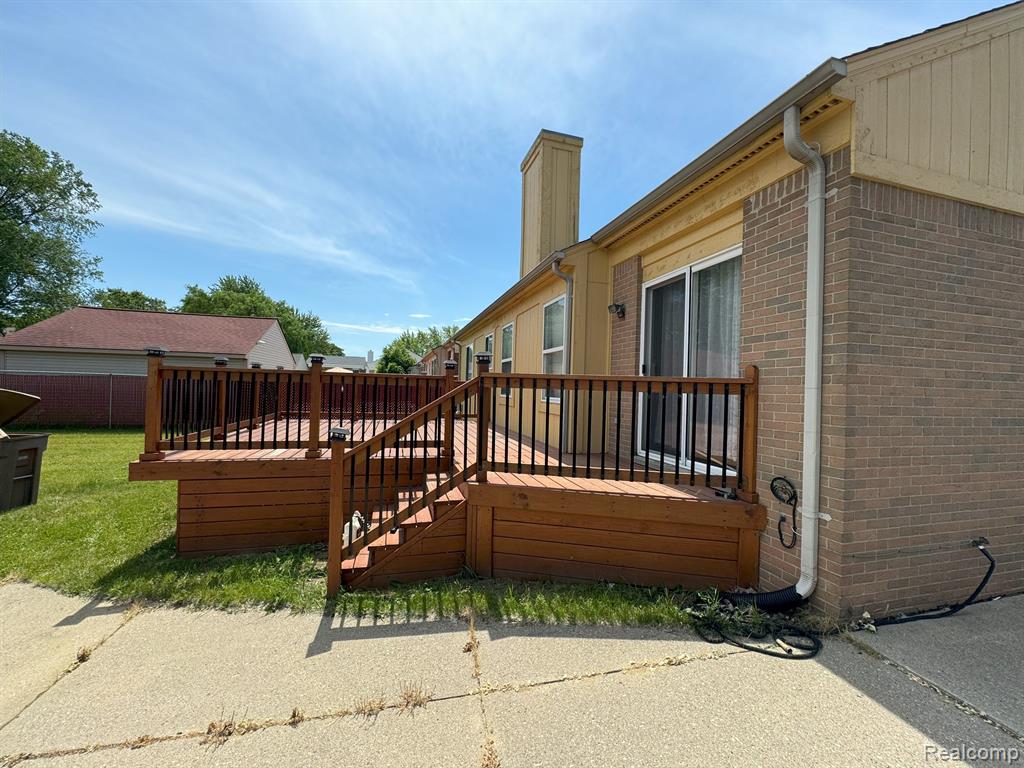 490 MOONLIGHT Drive, Pontiac, MI 48340 — Photo 5