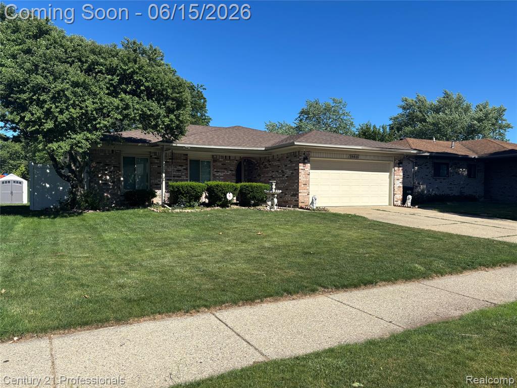 39548 Pinebrook Drive, Sterling Heights, MI 48310 — Photo 2