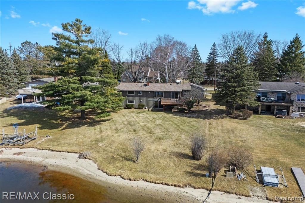 5197 SURFWOOD Drive, Commerce Twp, MI 48382 — Photo 24